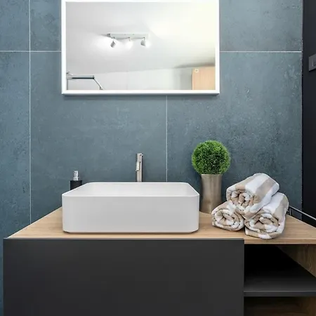 Tramontana By Briskva Daire *