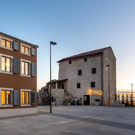 Tramontana By Briskva *